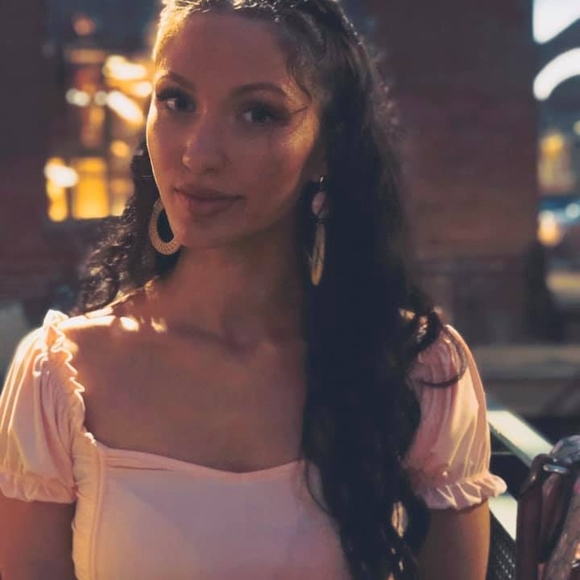emilyaaron433